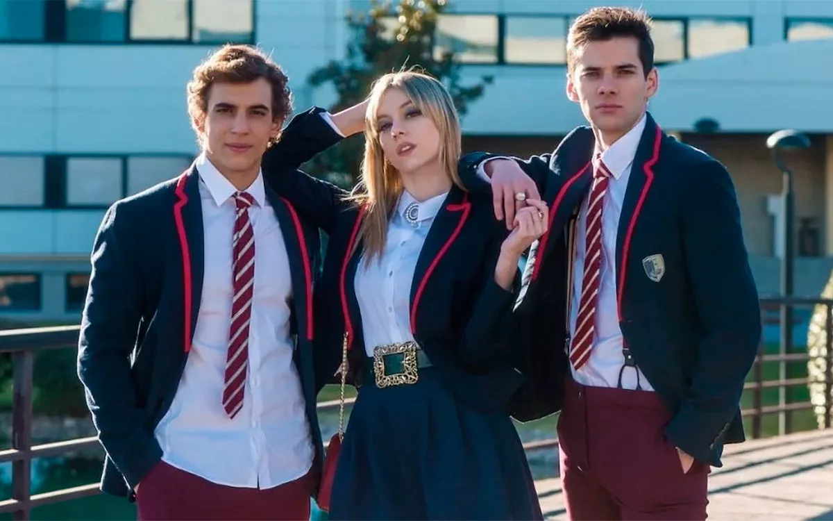 Смотреть все Сериалы про колледж