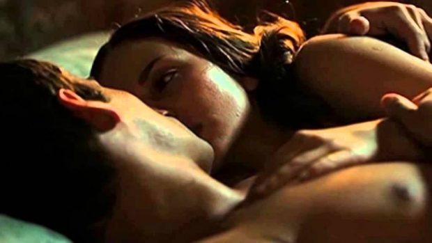 Смотреть все Сериалы с откровенными сценами